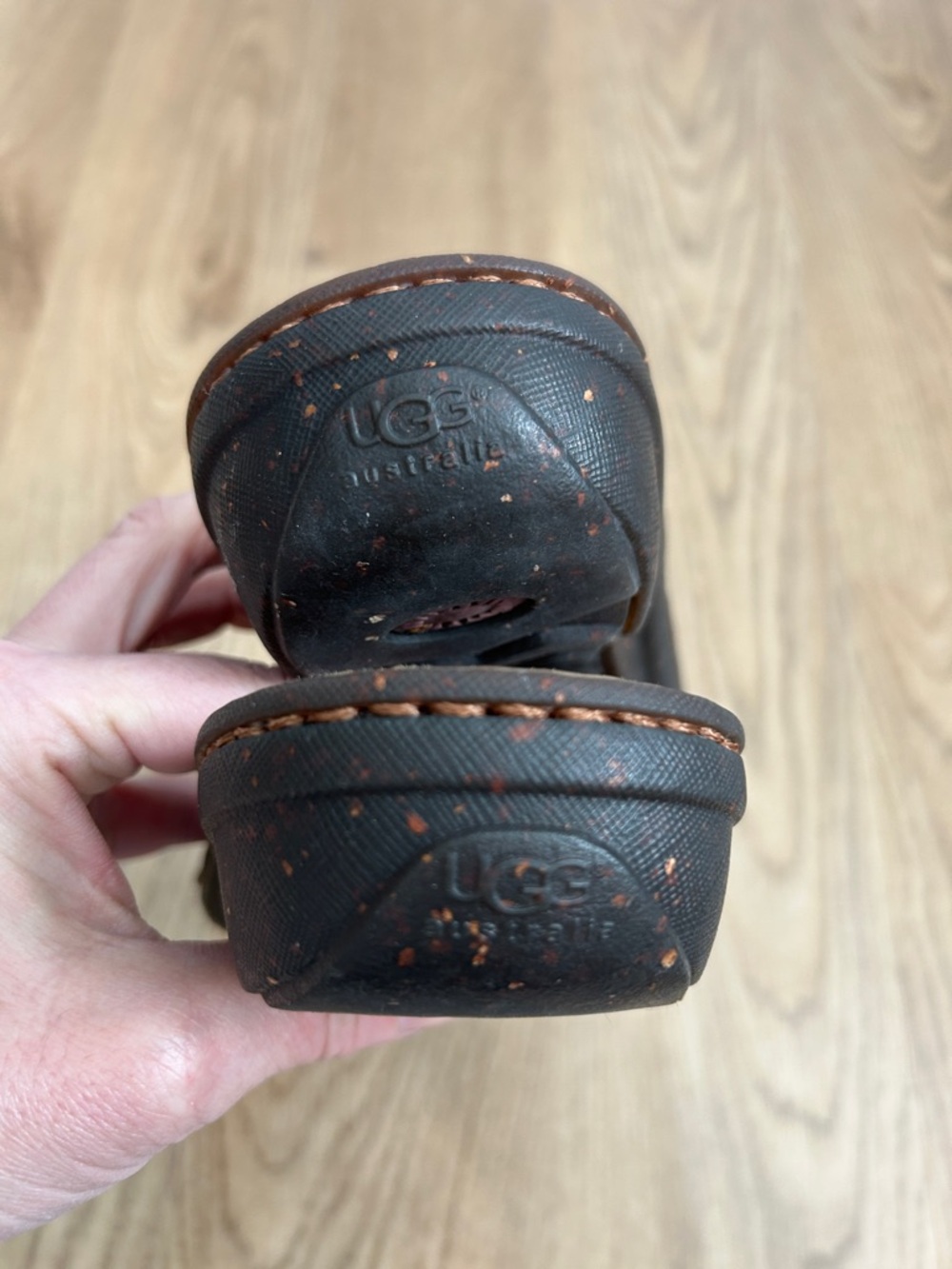 UGG Lanni Brown Leather Sandals Size 10 - Picture 7 of 7